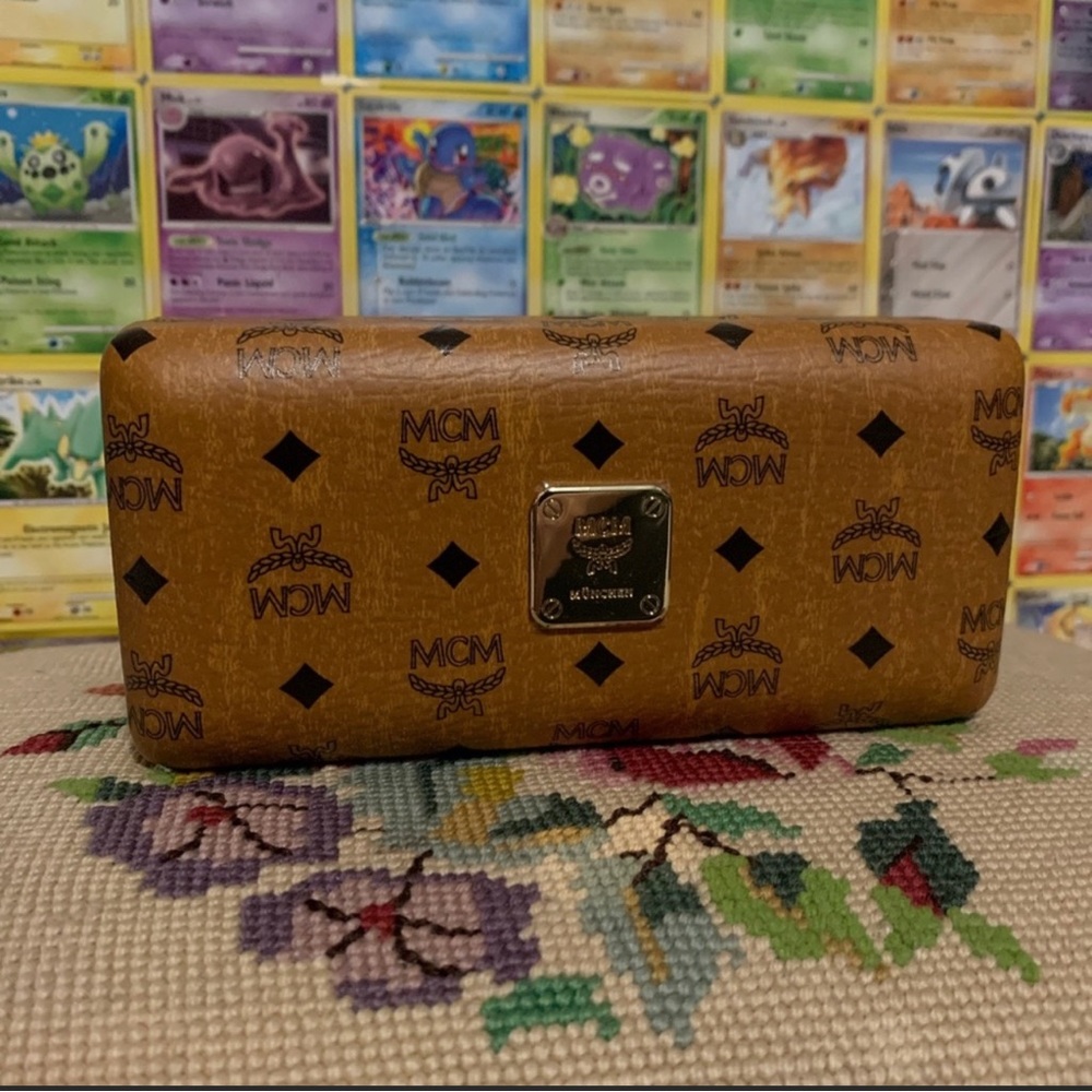 MCM Monogram Hardshell Leather Glasses Case !